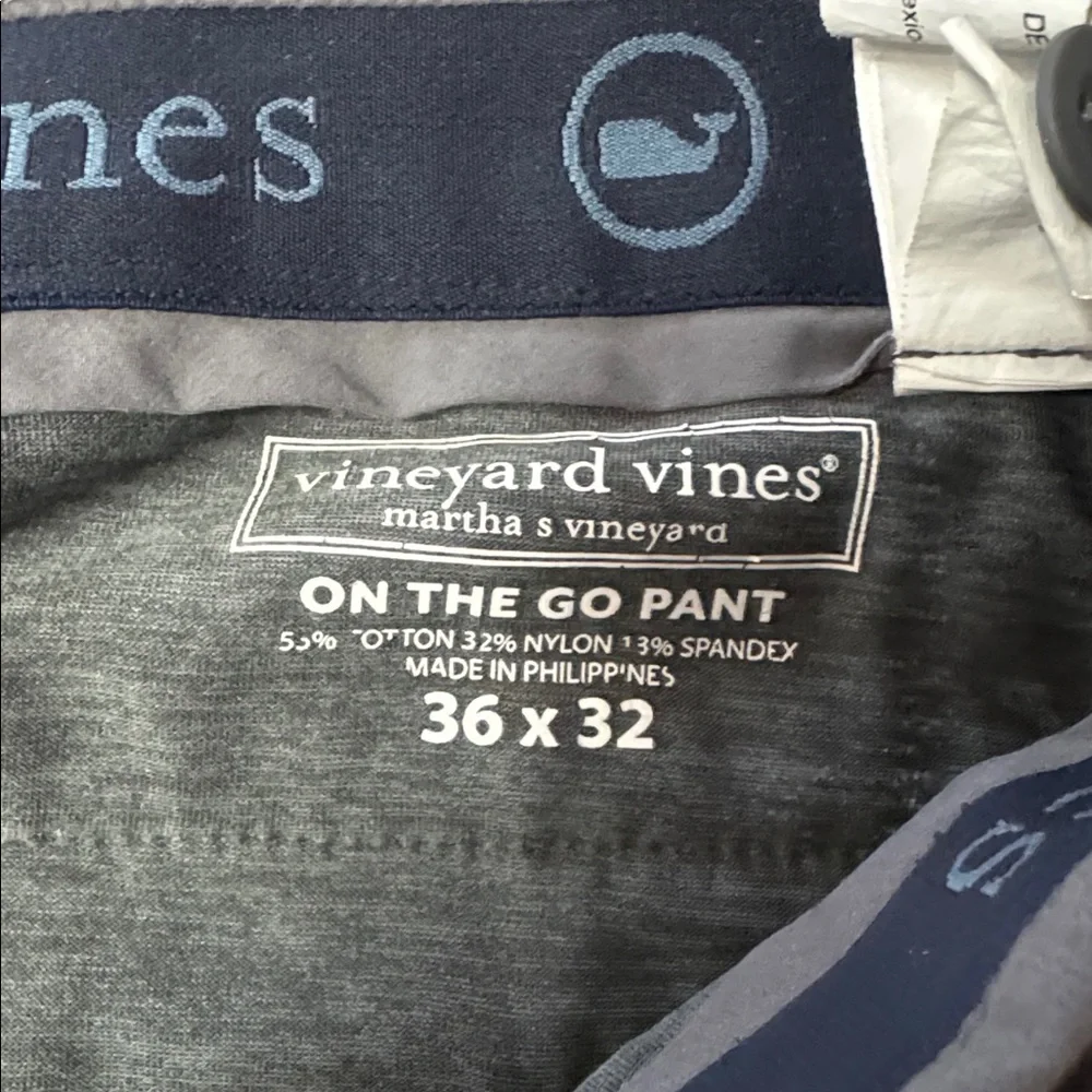 Men’s Vineyard Vines performance pants - Picture 2 of 3